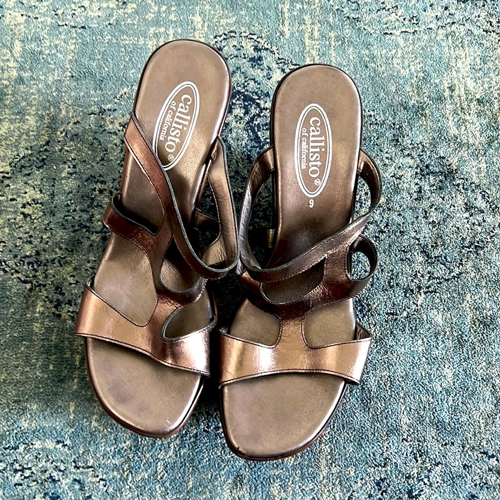 These California made golden 4” light as a feather slippers are made for you